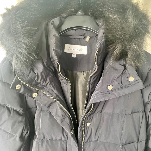 Brand new Calvin Klein Puffer jacket - Picture 1 of 5